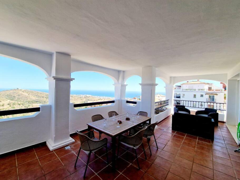 Las Palmeras Seaviews Mijas Dış mekan fotoğraf