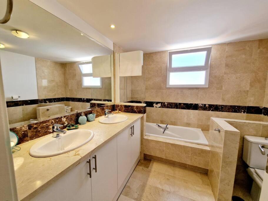 Las Palmeras Seaviews Mijas Dış mekan fotoğraf