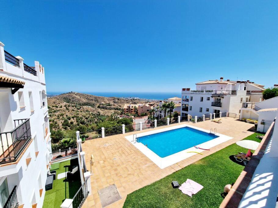 Las Palmeras Seaviews Mijas Dış mekan fotoğraf